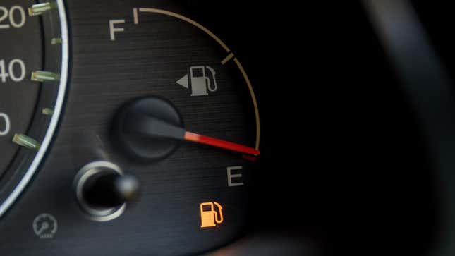 Image for article titled Here&#39;s Exactly How Far You Can Drive With Your Gas Light On
