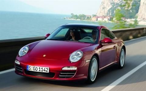 New Porsche 911 Targa goes panoramic